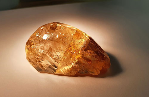 Largest yellow diamond on sale in the world