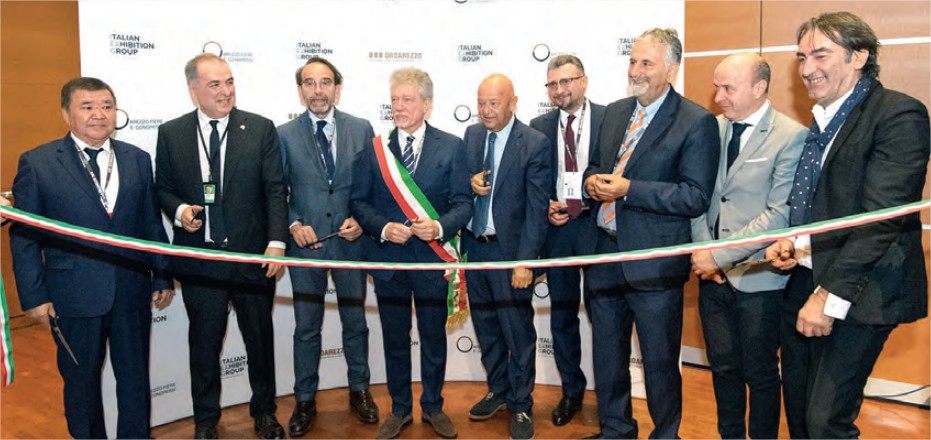 SUCCESSFUL OROAREZZO SIGNALS ITALY S JEWELLERY SECTOR REVIVAL