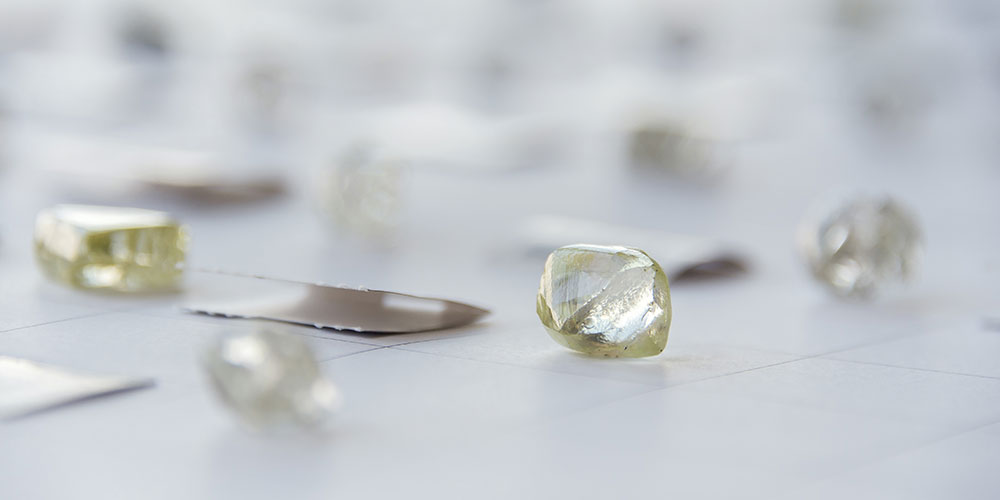 De Beers Group: steady improvement in demand for rough diamonds in the  eighth sales cycle of 2020, EuropaWire.eu