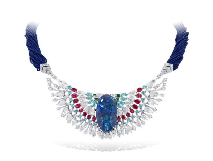 The Amunet choker. Image courtesy of David Morris