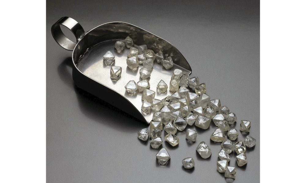 De Beers agrees to give Botswana more rough diamonds in new sales