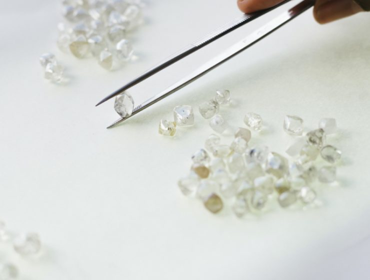 Diamond Jewellery Magazine by Solitaire International Magazine