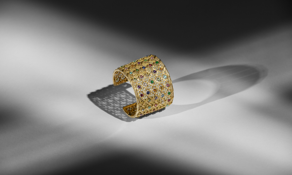 Diamond Jewellery Magazine by Solitaire International Magazine