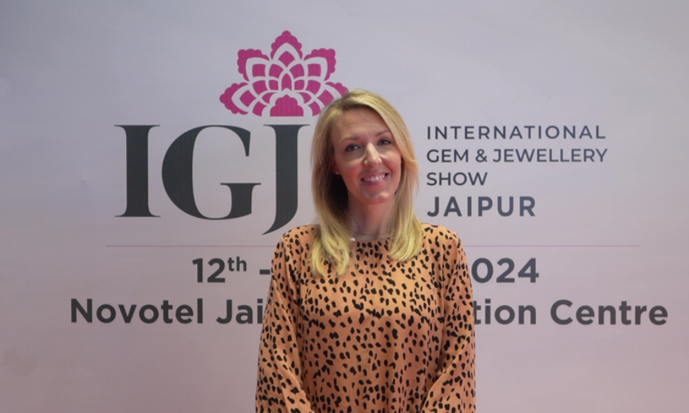 Diamond Jewellery Magazine by Solitaire International Magazine