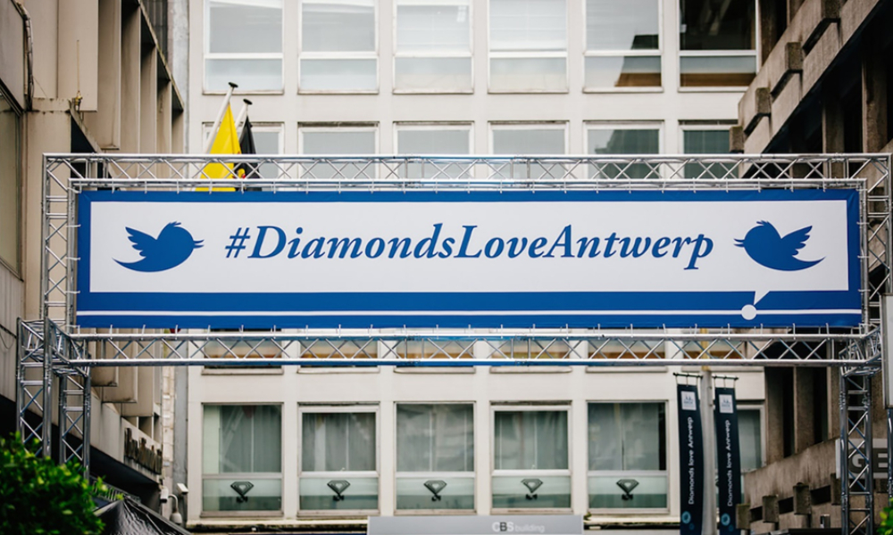 diamond jewellery magazine by Solitaire International Magazine – India’s leading B2B gem and jewellery magazine