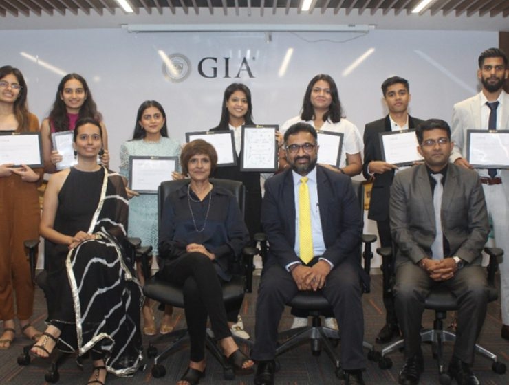 Indian jewellery magazine by Solitaire International Magazine