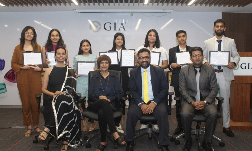 Indian jewellery magazine by Solitaire International Magazine