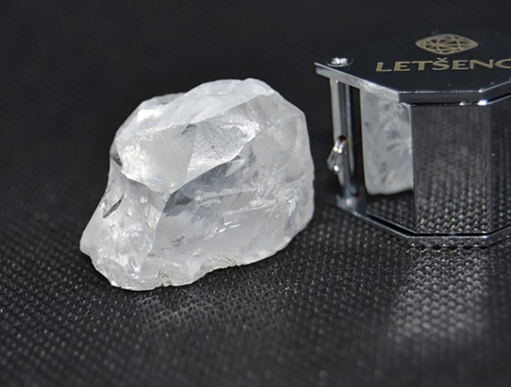 diamond jewellery magazine by Solitaire International Magazine – India’s leading B2B gem and jewellery magazine