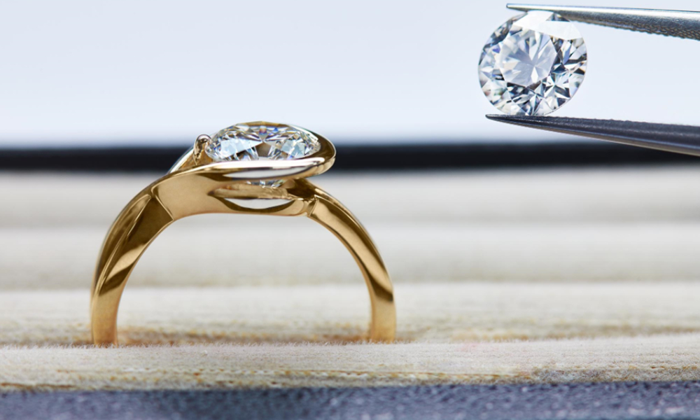 diamond jewellery magazine by Solitaire International Magazine – India’s leading B2B gem and jewellery magazine