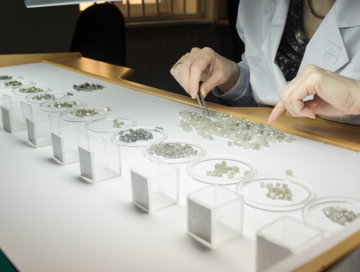 diamond jewellery magazine