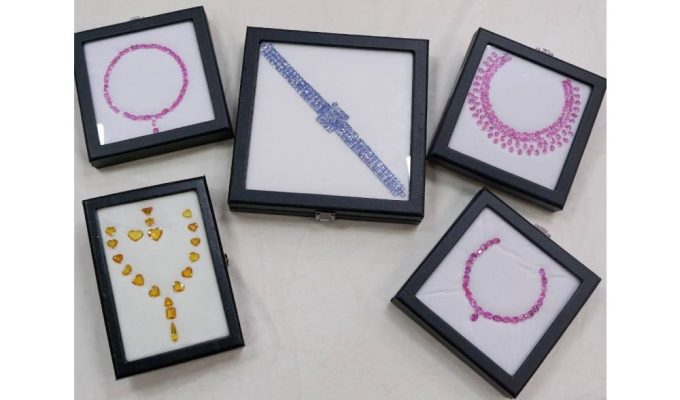 Indian jewellery magazine