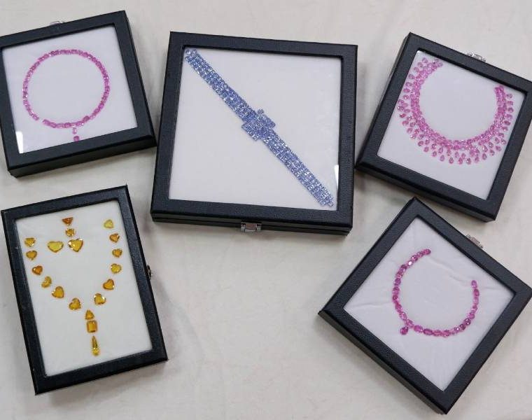 Indian jewellery magazine