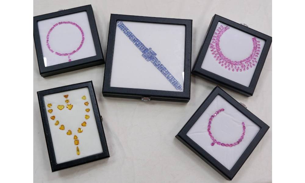 Indian jewellery magazine