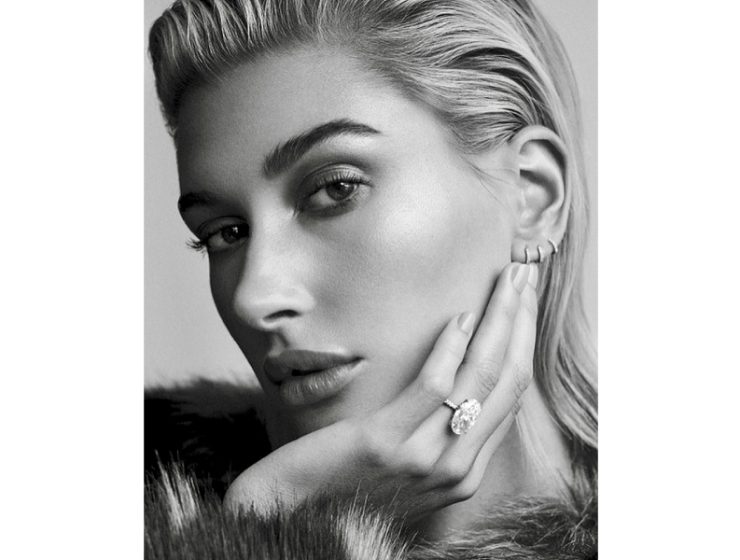 Diamond jewellery magazine
