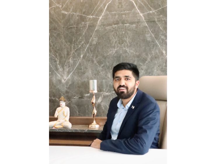 Diamond jewellery magazine