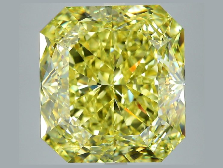 Diamond jewellery magazine