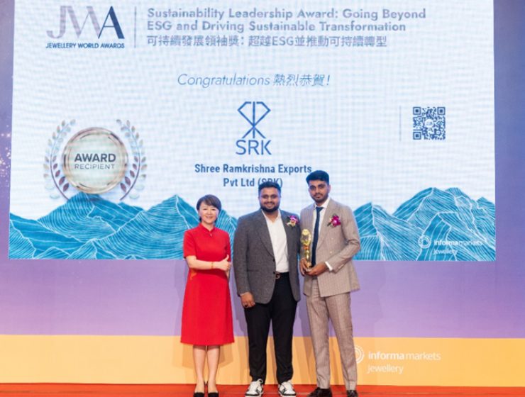 Diamond jewellery magazine