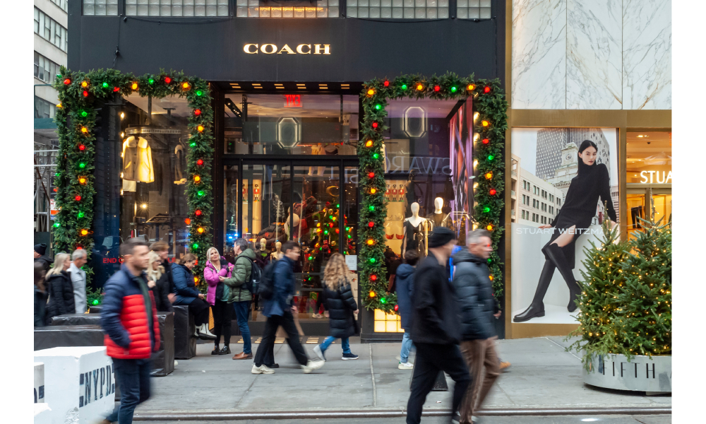 U.S. Holiday Retail Sales to See Modest Growth in 2024: Deloitte – solitaire magazine