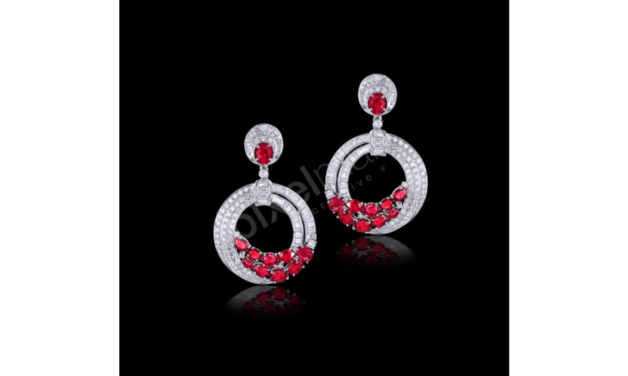 The Timeless Elegance of Neelam Kothari's Jewellery - Indian jewellery ...