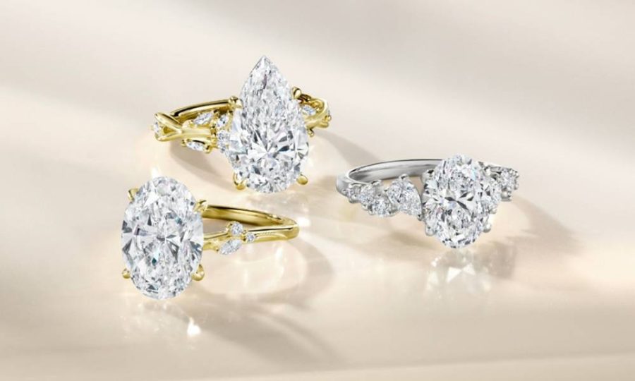 Diamond jewellery magazine