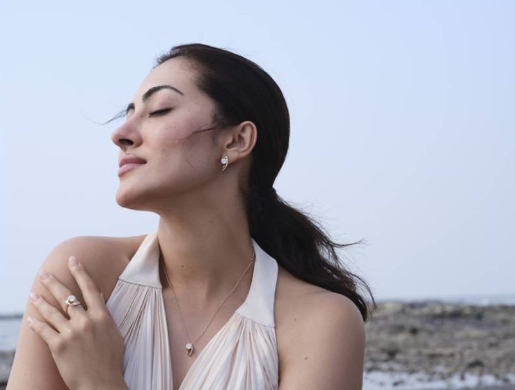 Diamond jewellery magazine