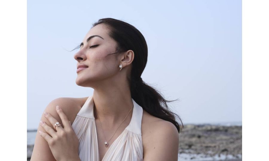 Launch Alert: Zoya’s ‘Reborn’ Line Focuses Only On Solitaires ...